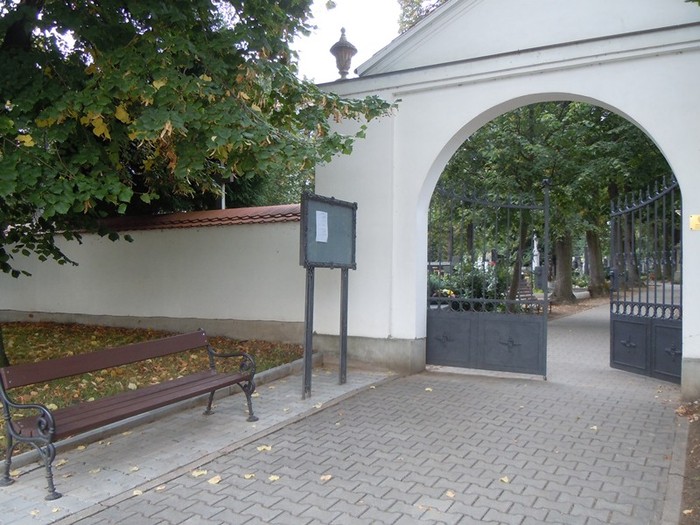 Vstup na hřbitov