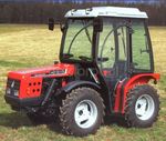 Komunální traktor